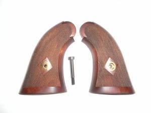Plaquettes de crosse PIETTA quadrillées pour REMINGTON 1858.