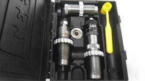 Jeu d'outils 243 Winchester LEE Pacesetter. Vernier.